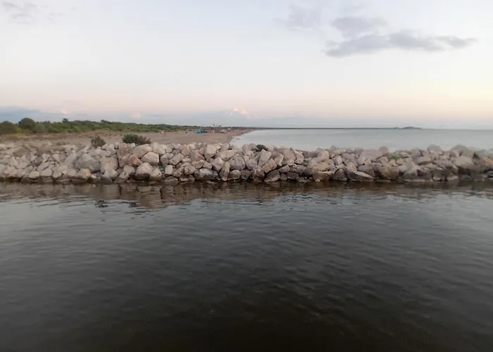 Petros To Let 卡洛吉亚