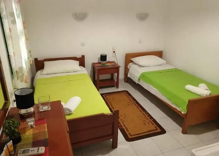 Petros To Let 农家乐