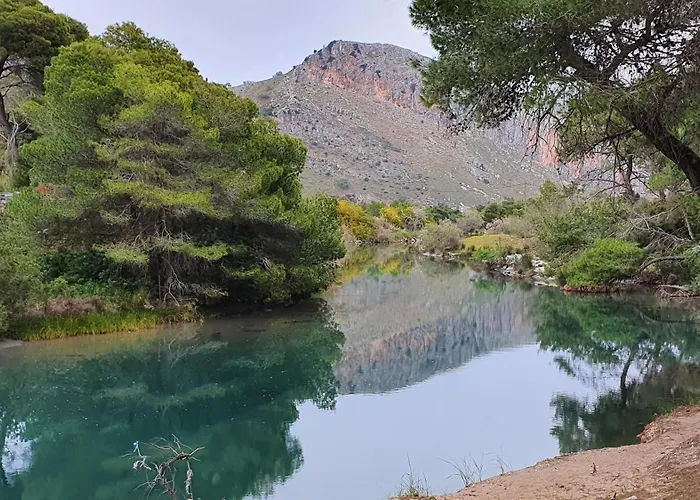 农家乐 Petros To Let *